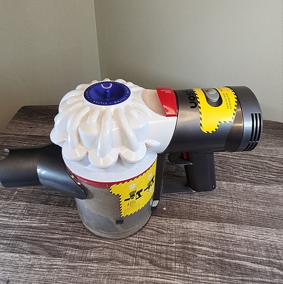 Dyson Other Dyson Sv1 V7 Handheld Cordless Vacuum Cleaner Body